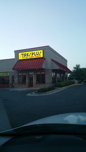 Tire Shop «Tires Plus», reviews and photos, 13580 McLearen Rd, Herndon, VA 20171, USA
