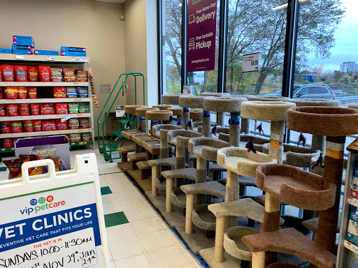 Pet Supply Store «Pet Supplies Plus», reviews and photos, 625 Southern Artery, Quincy, MA 02169, USA