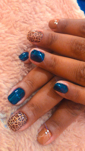 Logo da empresa - Studio das Unhas - Valeria Marcon