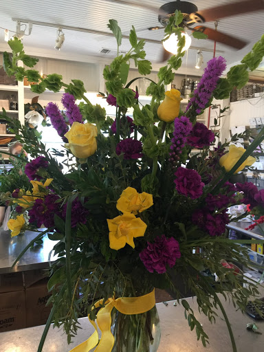 Florist «Tipton & Hurst - Conway», reviews and photos, 810 4th Ave, Conway, AR 72032, USA