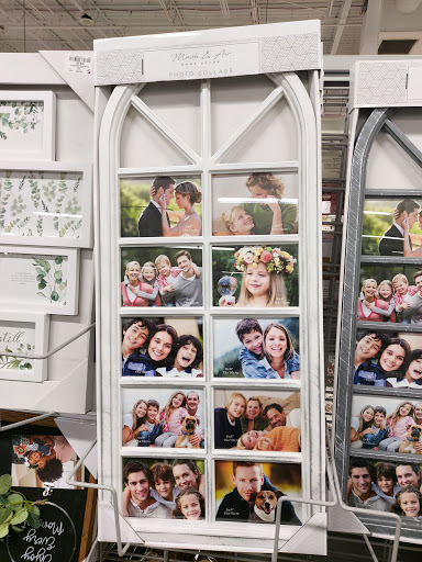 Shopping Mall «Nashua Mall», reviews and photos, 42 Gusabel Ave, Nashua, NH 03063, USA