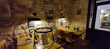 Atmosphère du Restaurant méditerranéen Le Criquet à Arles - n°2