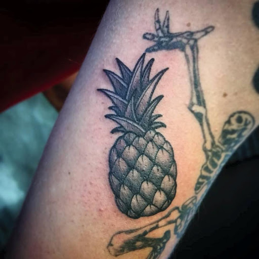 Tattoo Shop «BMI Tattoo», reviews and photos, 16142 S Cicero Ave, Oak Forest, IL 60452, USA