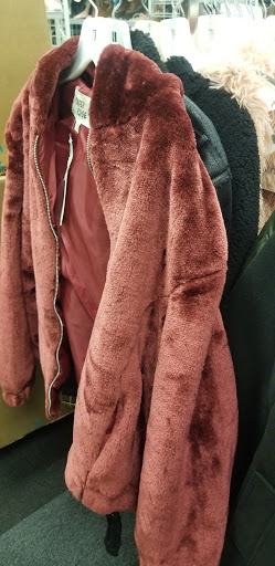 Shopping Mall «Eagledale Plaza Shopping Center», reviews and photos, 2802 Lafayette Rd, Indianapolis, IN 46222, USA