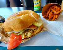 Sandwich au poulet du Restaurant Karibbean Truck à Franconville - n°12