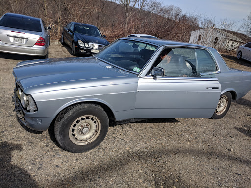 Auto Body Shop «J C Auto Body», reviews and photos, 751 S Main St, Seymour, CT 06483, USA