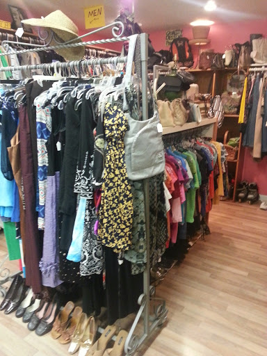 Thrift Store «Green Bean Thrift Store», reviews and photos, 2500 Florida A1A, Indialantic, FL 32903, USA