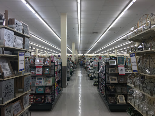 Craft Store «Hobby Lobby», reviews and photos, 12201 W Markham St, Little Rock, AR 72211, USA