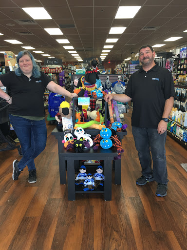 Pet Supply Store «Pet Valu», reviews and photos, 6220 Wilmington Pike D, Sugarcreek Township, OH 45459, USA