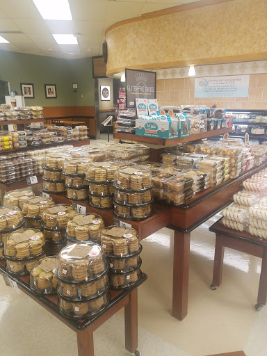 Grocery Store «Quality Food Center», reviews and photos, 4101 49th Ave NE, Tacoma, WA 98422, USA