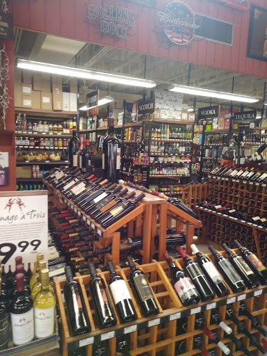 Liquor Store «Silverbrook Wine and Liquor», reviews and photos, 374 Boston Post Rd, Orange, CT 06477, USA