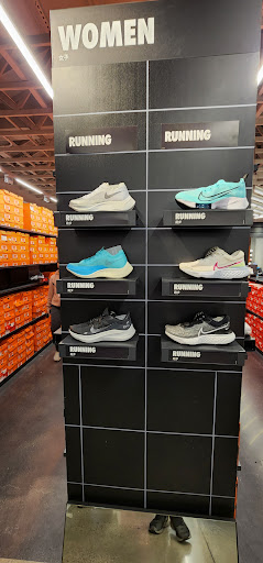 Clothing Store «Nike Factory Store», reviews and photos, 600 Bluebird Ct, Central Valley, NY 10917, USA