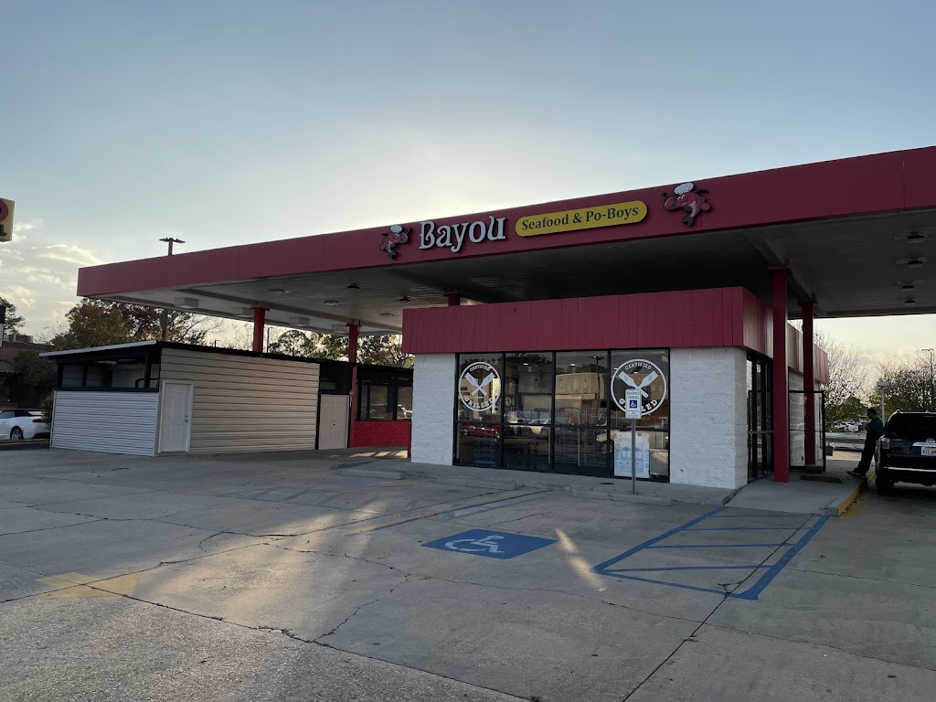 Bayou Seafood and Po-Boys 70816