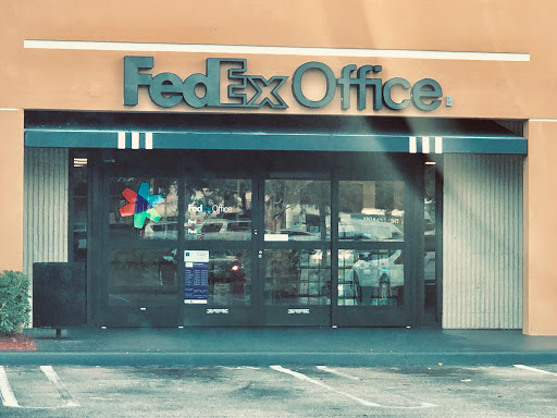 Print Shop «FedEx Office Print & Ship Center», reviews and photos, 2200 N University Dr, Coral Springs, FL 33071, USA