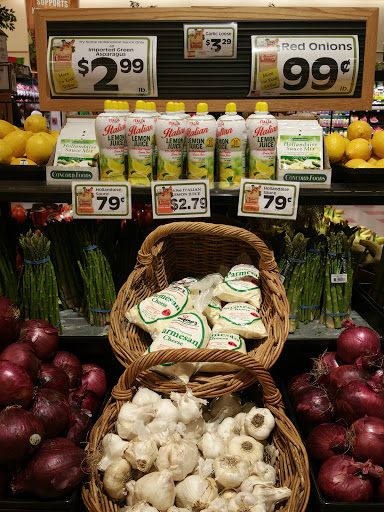 Grocery Store «Market Basket», reviews and photos, 1200 Newport Ave, South Attleboro, MA 02703, USA