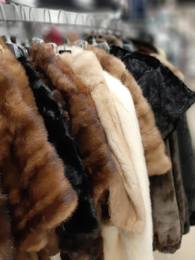 Consignment Shop «The Snob Shop», reviews and photos, 465 W End Blvd, Winston-Salem, NC 27101, USA