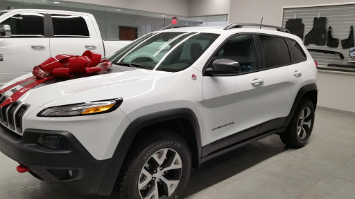 Car Dealer «Bill Estes Chrysler Dodge Jeep Ram», reviews and photos, 745 E 56th St, Brownsburg, IN 46112, USA