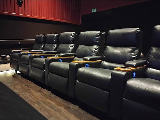 Movie Theater «Regal Cinemas Pastime Pavilion 8», reviews and photos, 929 N Lake Dr, Lexington, SC 29072, USA