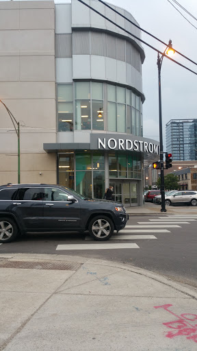 Department Store «Nordstrom Rack Lincoln Park», reviews and photos, 1551 N Sheffield Ave, Chicago, IL 60642, USA