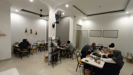 Mokopi Cafe, Ancaran