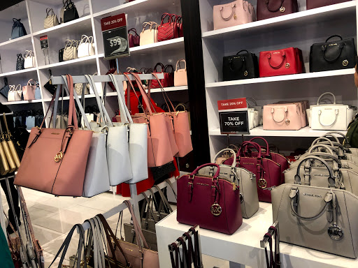 Fashion Accessories Store «Michael Kors», reviews and photos, 348 Nut Tree Rd #348, Vacaville, CA 95687, USA
