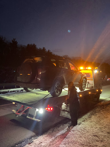 Car Dealer «J&M Automotive Sales and Service LLC», reviews and photos, 756 New Haven Rd, Naugatuck, CT 06770, USA