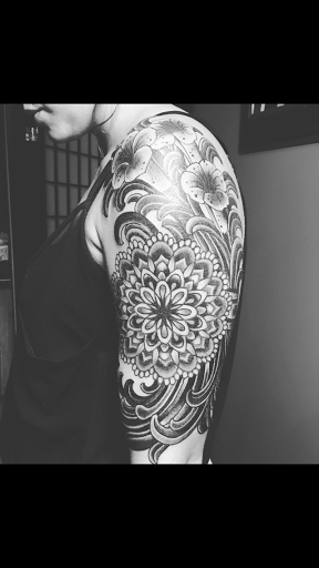 Tattoo Shop «Legend Tattoo», reviews and photos, 8303 Burnet Rd #2, Austin, TX 78757, USA