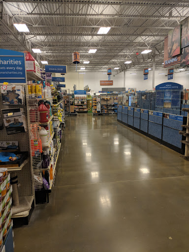 Pet Supply Store «PetSmart», reviews and photos, 20 W University Pkwy, Orem, UT 84058, USA
