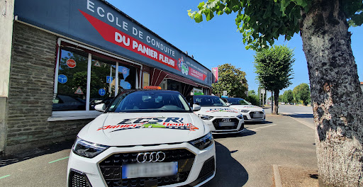 École de Conduite And Road Safety Du Panier Fleuri à Saint-Maixent-l'École, Deux-Sèvres