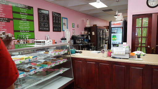 Wedding Bakery «Piece of Cake», reviews and photos, 210 Main St, Evansville, IN 47708, USA