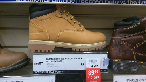 Sporting Goods Store «Academy Sports + Outdoors», reviews and photos, 4261 NW 63rd St, Oklahoma City, OK 73116, USA