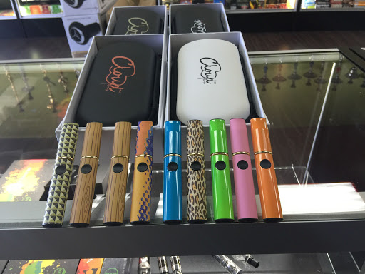 Tobacco Shop «The House of Vape and Smoke», reviews and photos, 944 W 6th St #114, Corona, CA 92882, USA