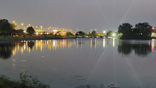 Golf Course «Twin Lakes Golf Course & Recreation Area», reviews and photos, 1200 E Lake Dr, Palatine, IL 60074, USA