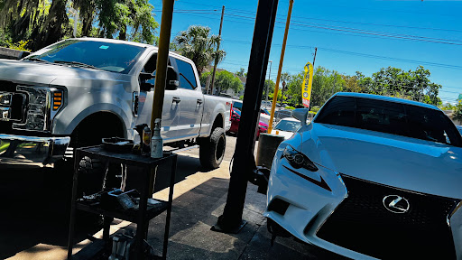 Tire Shop «L & R Tire Shop - Total Car Care», reviews and photos, 6923 W Hillsborough Ave, Tampa, FL 33634, USA