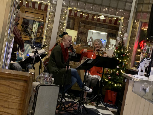 Ice Cream Shop «Mullens Dairy Bar», reviews and photos