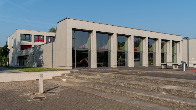 Schulhaus Schwerzgrueb - Bülach
