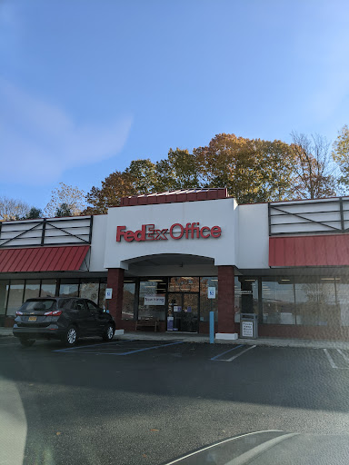 Print Shop «FedEx Office Print & Ship Center», reviews and photos, 360 N Bedford Rd, Mt Kisco, NY 10549, USA