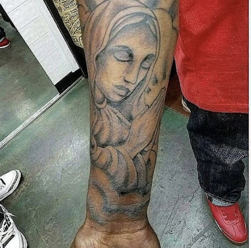 Tattoo Shop «Wizard Tattoo Studio», reviews and photos, 5780 S M L King Jr Pkwy, Beaumont, TX 77705, USA