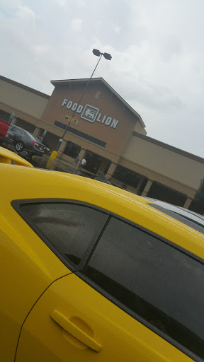Grocery Store «Food Lion», reviews and photos, 377 W Jackson St, Cookeville, TN 38501, USA