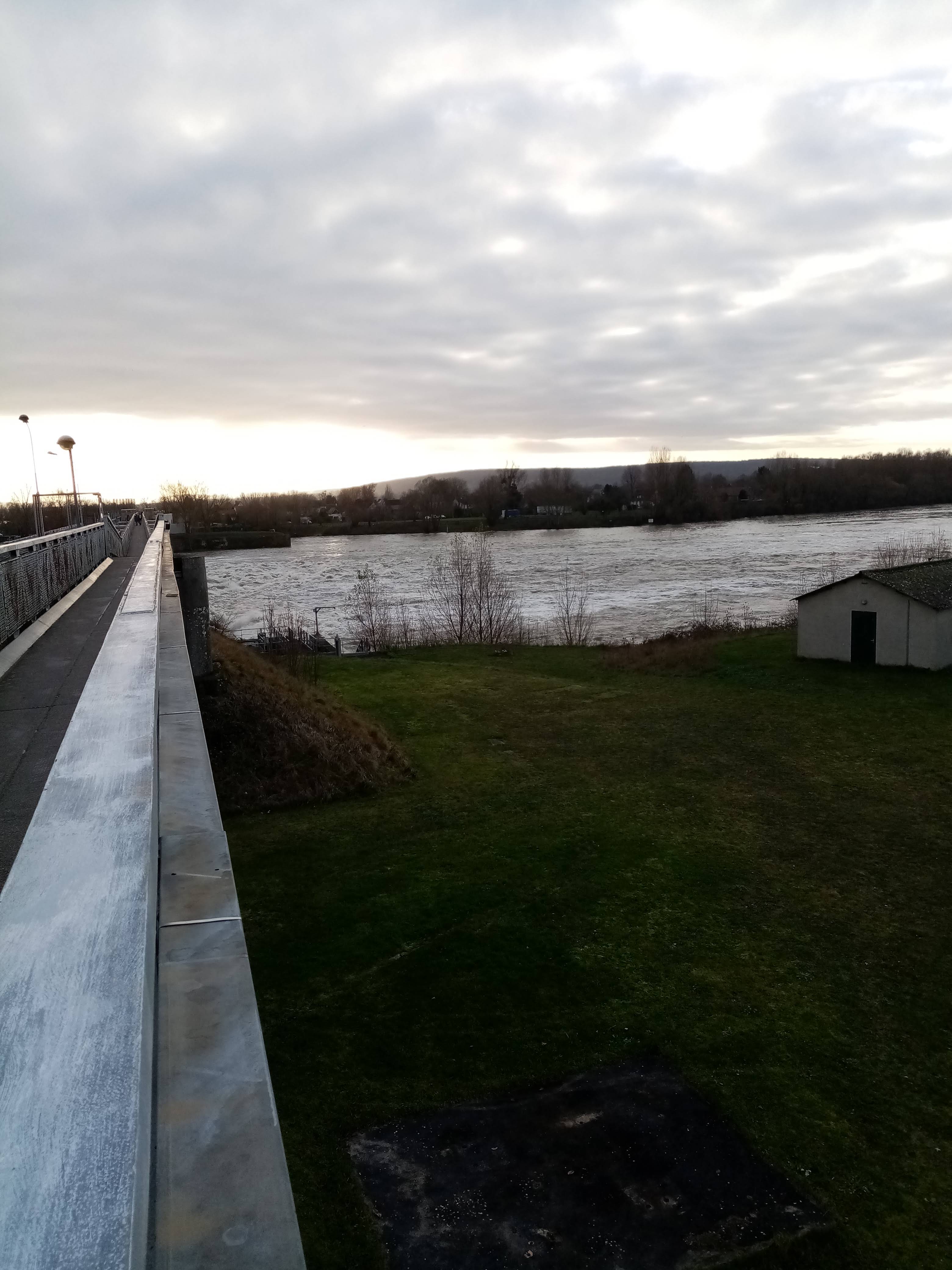 Photo n° 2 de l'avis de Voyageurs. fait le 17/12/2023 à 08:06
