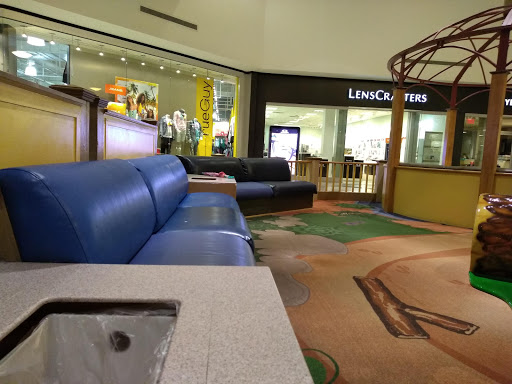 Shopping Mall «Charlottesville Fashion Square», reviews and photos, 1600 Rio Rd E, Charlottesville, VA 22901, USA