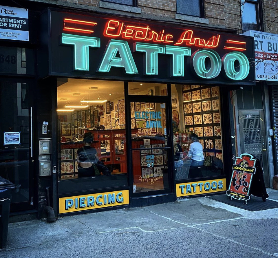 Picture of a place: Electric Anvil Tattoo &amp; Piercing