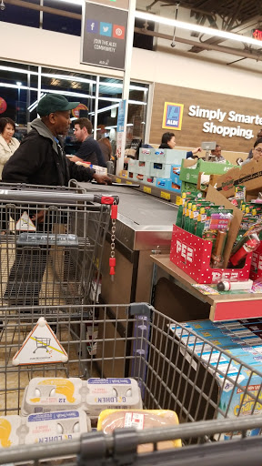 Supermarket «ALDI», reviews and photos, 801 Silver Ln, East Hartford, CT 06118, USA