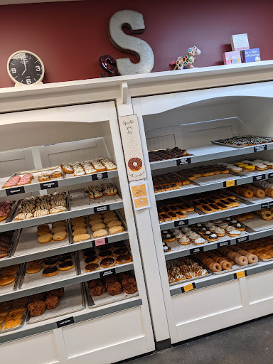 Donut Shop «Sprinkles Donut Shop», reviews and photos, 8467 Algoma Ave NE, Rockford, MI 49341, USA