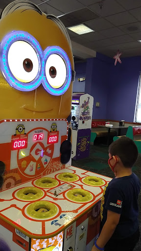 Shopping Mall «Bell Shopping Center», reviews and photos, 5029 E Florence Ave, Bell, CA 90201, USA