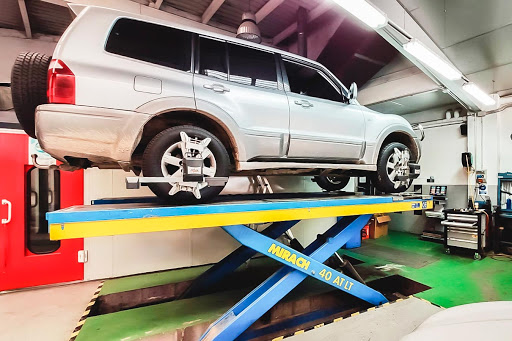 Autoreparacions Mompó, Taller mecànic i de xapa en La Seu d'Urgell, Lleida