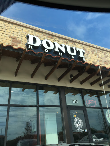 Donut Shop «Donut House», reviews and photos, 6421 Riverside Dr #110, Irving, TX 75039, USA