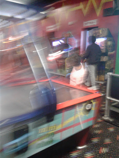 Amusement Center «Fun Station USA», reviews and photos, 40 Rocklyn Ave, Lynbrook, NY 11563, USA