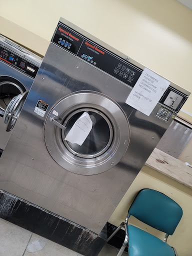 Laundromat «Twin Rivers Laundry», reviews and photos, 901 Middle River Rd, Middle River, MD 21220, USA