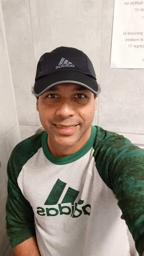 Laundry Service «Waters Express Laundry Center», reviews and photos, 4333 W Waters Ave, Tampa, FL 33614, USA